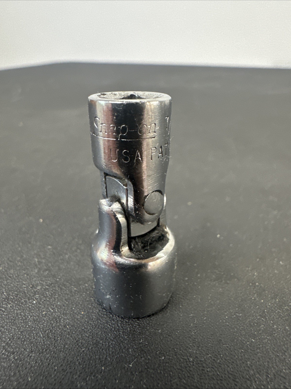 Snap-On Tools TMU141 – 7/16″ Universal Shallow Swivel Socket 1/4″ Drive 12 Point