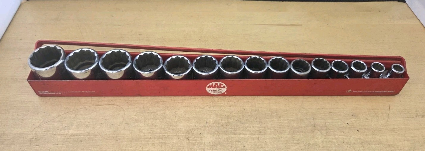 MAC Tools SV152TR – 1/2″ Drive 15 Pc SAE Shallow 12Pt Chrome Socket Set W/ Tray