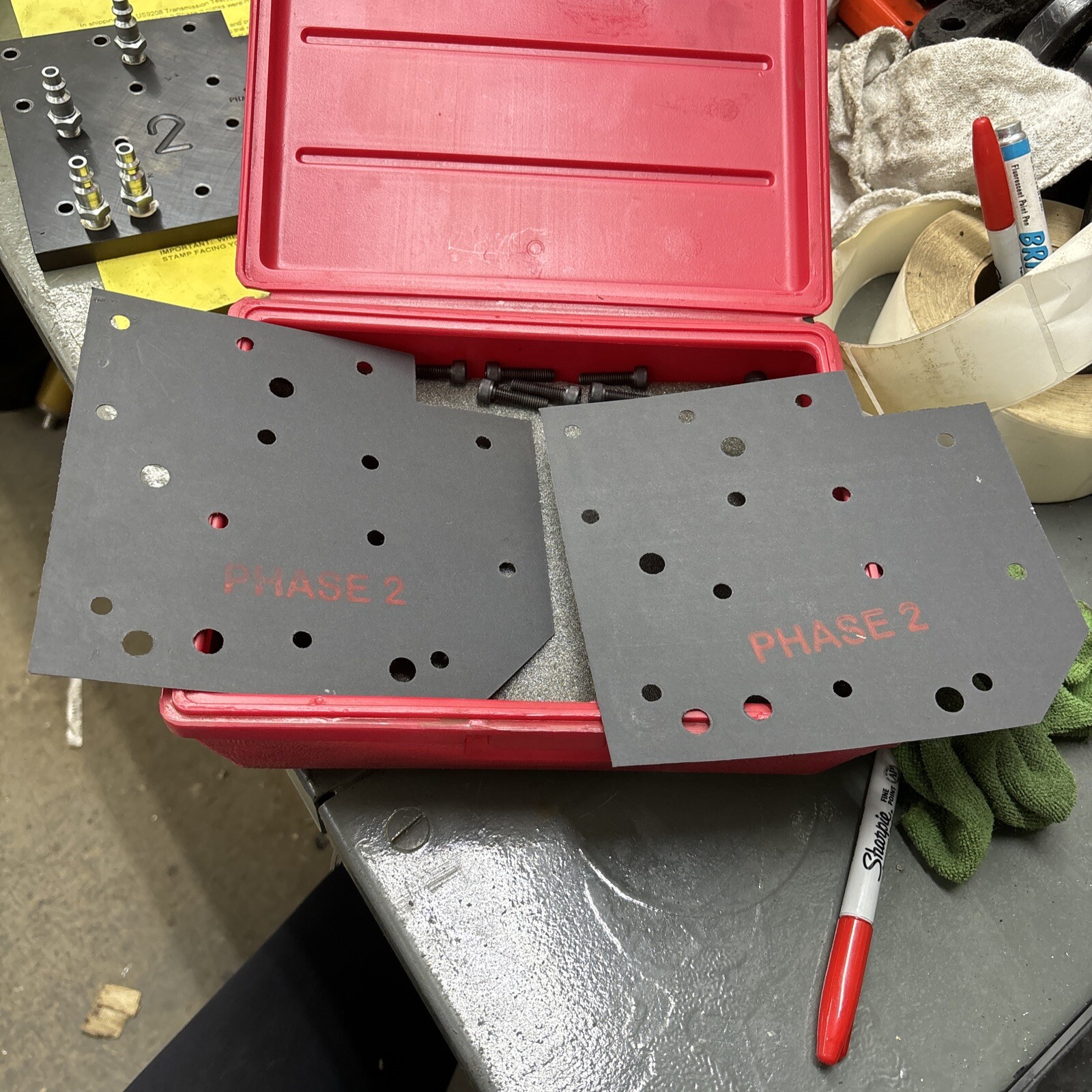 US9208/1 CASE and US9208/2 Leakdown Test Plate. SEE PICTURES!!