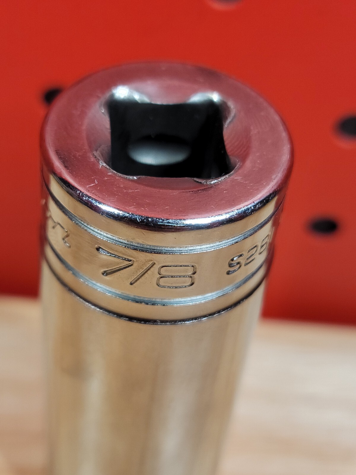 Snap-on Tools S281 7/8″ 1/2″ Drive 12-Point SAE Deep Chrome Socket USA