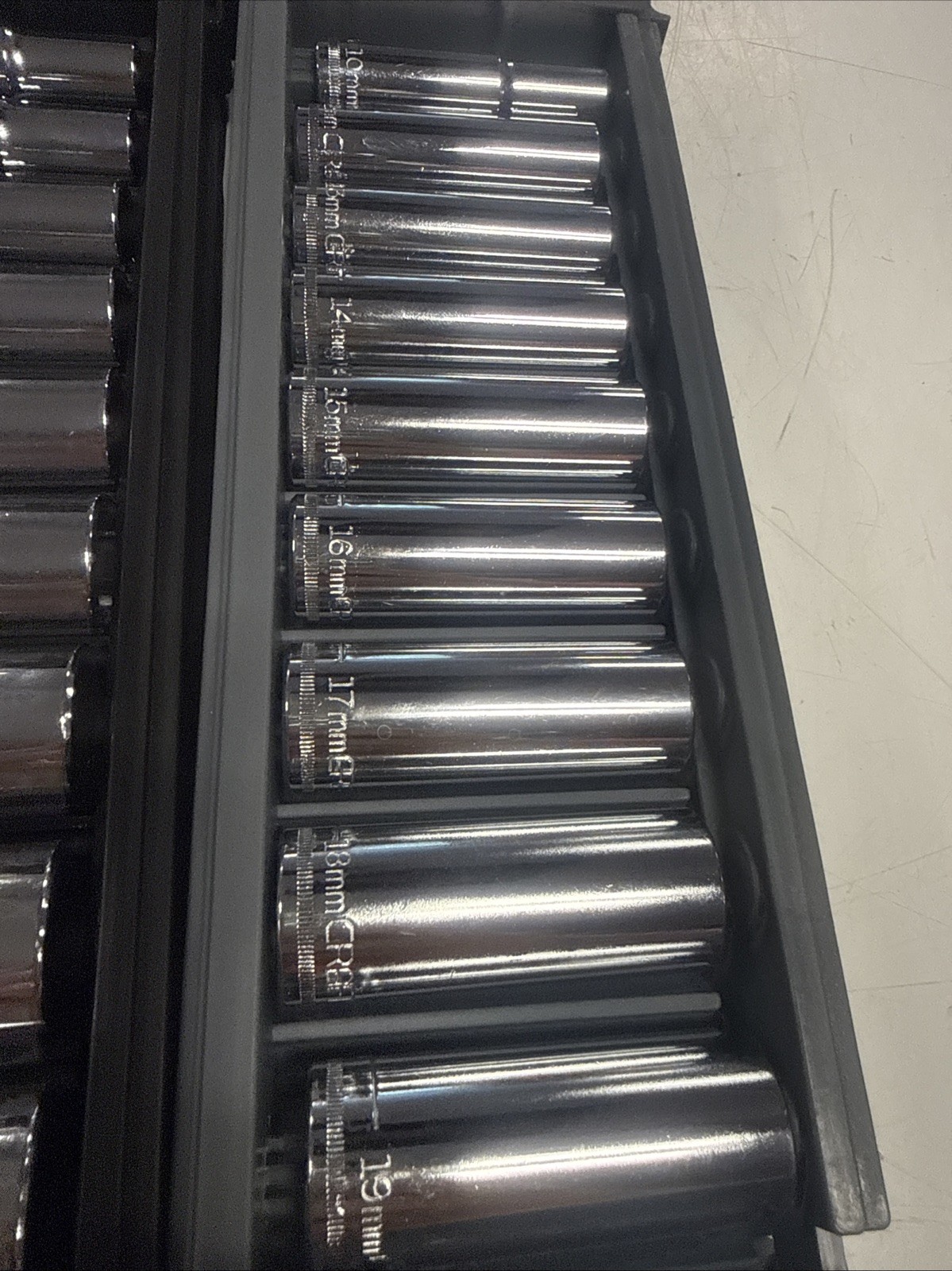 NEW Craftsman 34558 18-Piece Deep Socket Set Standard SAE & Metric 3/8″ drive BR