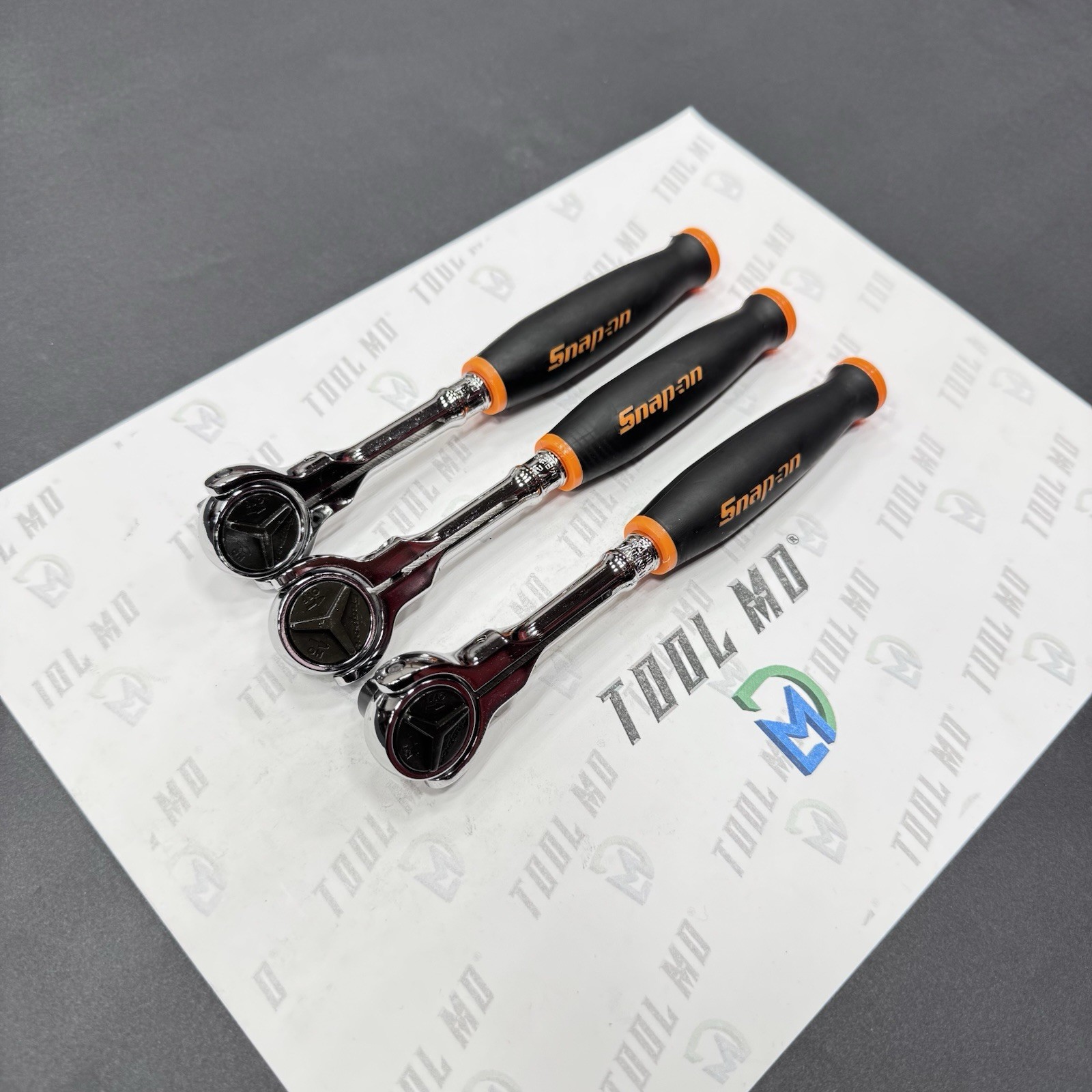 Snap-on Tools ORANGE 3pc 1/4″ – 3/8 & Bit Drive Swivel Head Ratchet Set FHCNF72