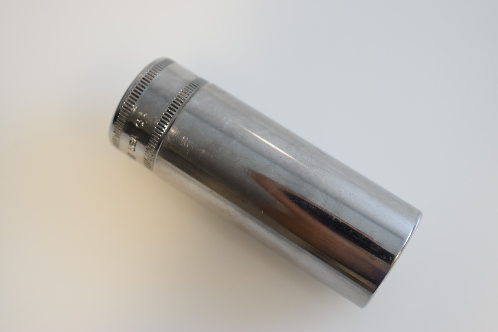 Snap on Tool SFSM18 18mm Metric Flank Drive Deep Socket 3/8″ Drive 6 Point USA