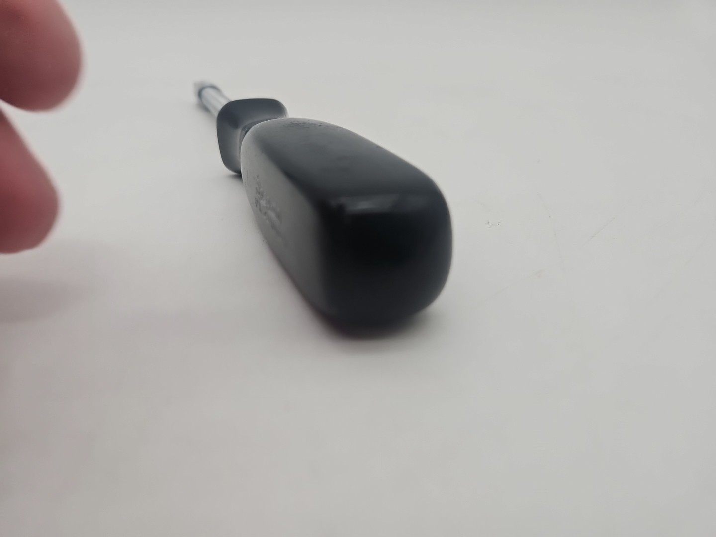 Snap On 3/8″ Drive 9″ Long Flexible Shaft Socket Driver Black Hard Handle FX62A