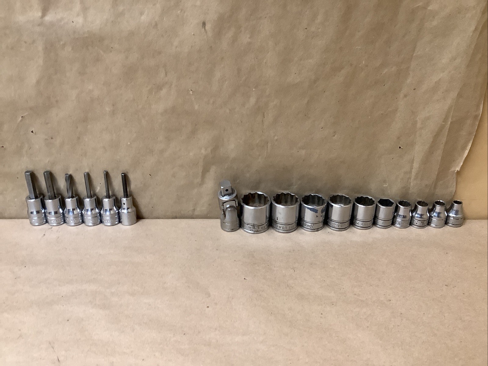 Snap On FL860 17pc 1/4”-7/8” & 5/32”-1/4” 3/8” Drive 12PT Socket Set -Silver