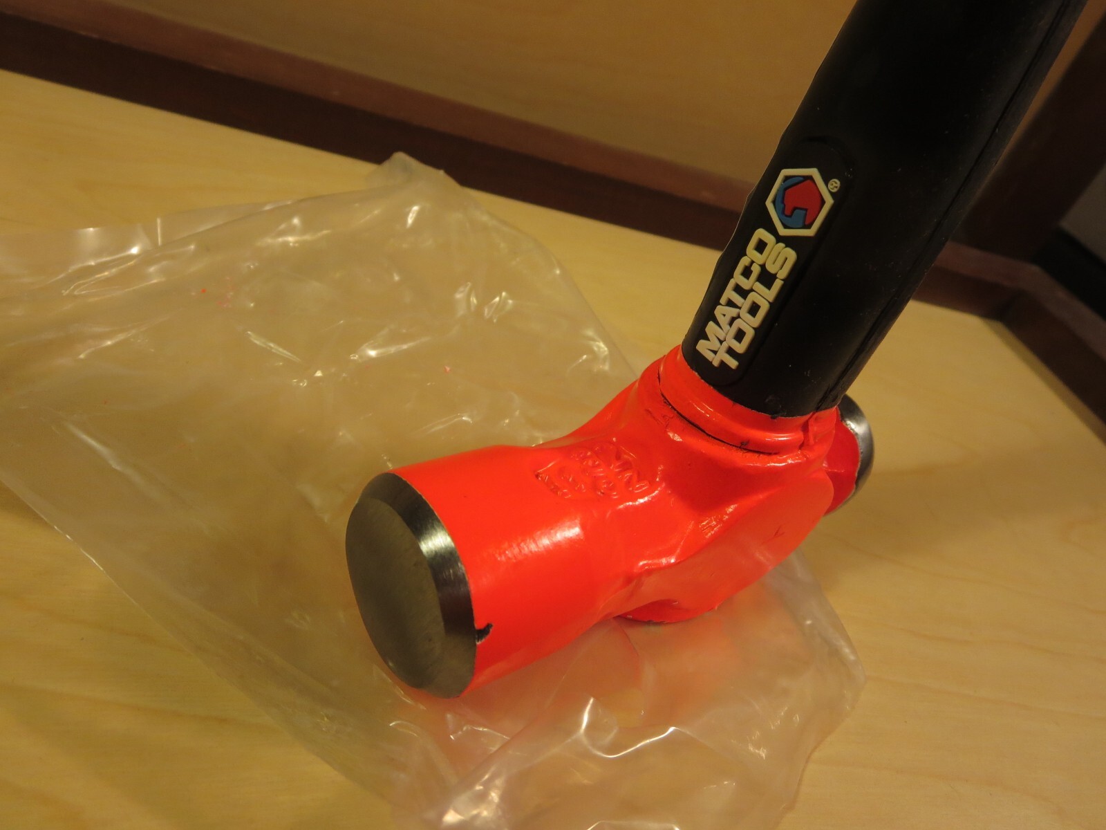 Matco 2 Lb. Ball Peen Indestructible Handle 14″ Long 32 OZ. Head MATBP3214 New