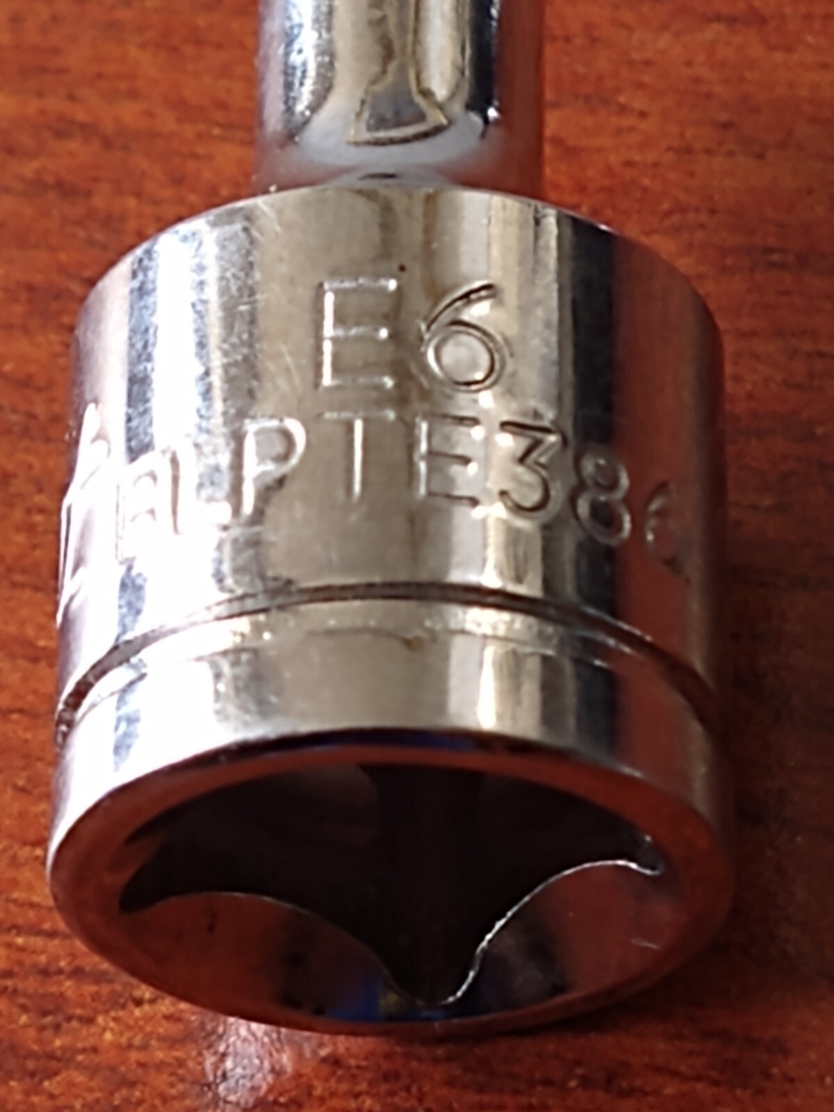 BLUE POINT BLPTE386, 3/8″ DRIVE, E6 TORX SOCKET *NEW/UNUSED*