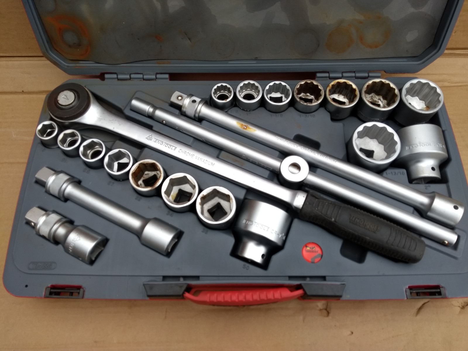 Teng Tools 22 Piece 3/4″ Drive Metric Socket Set & Ratchet, Extension In Case