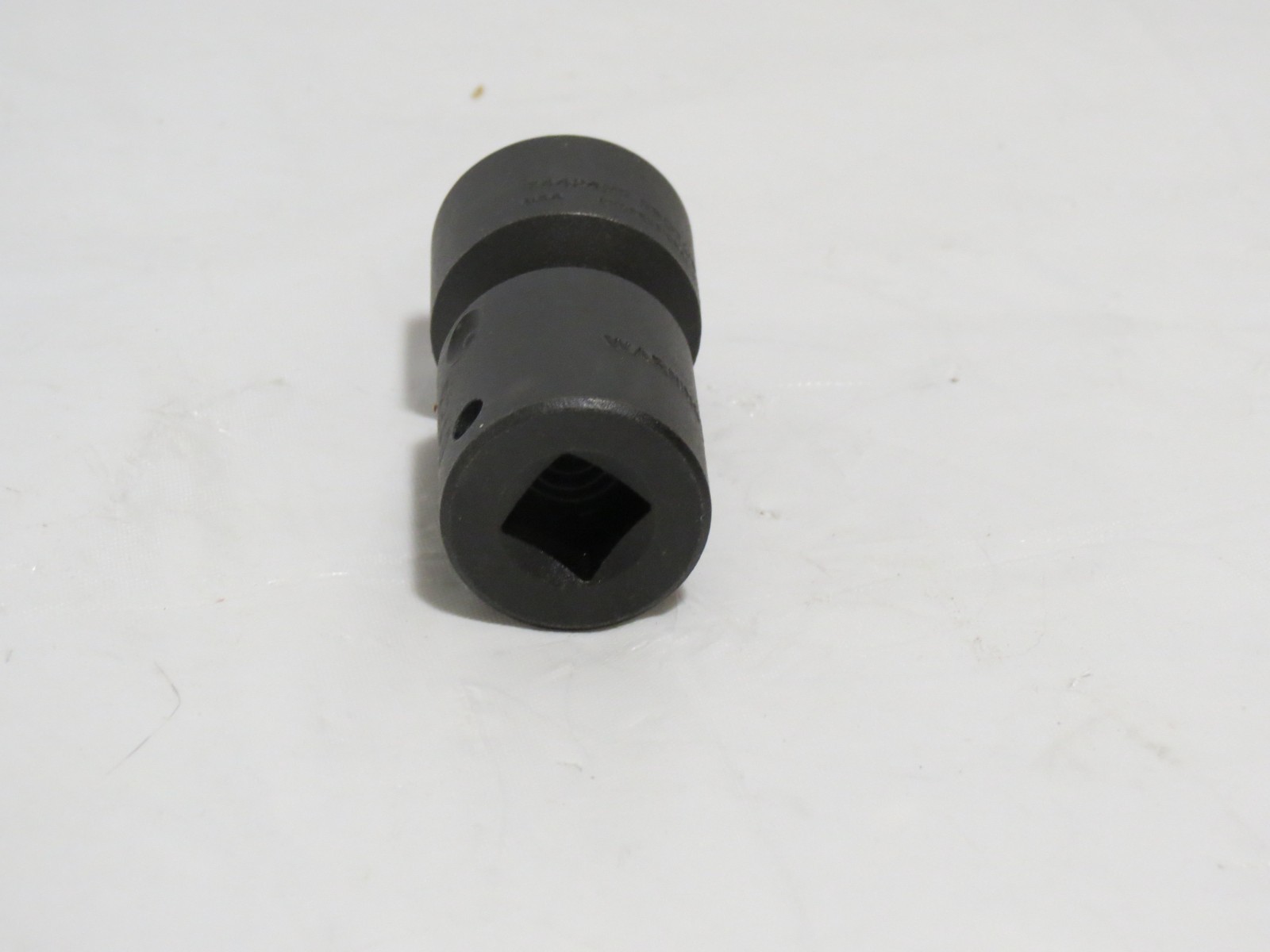 Proto 74424MP 1/2″ Drive 24mm Short 6 Point Impact Swivel Socket Overall 2 5/8″