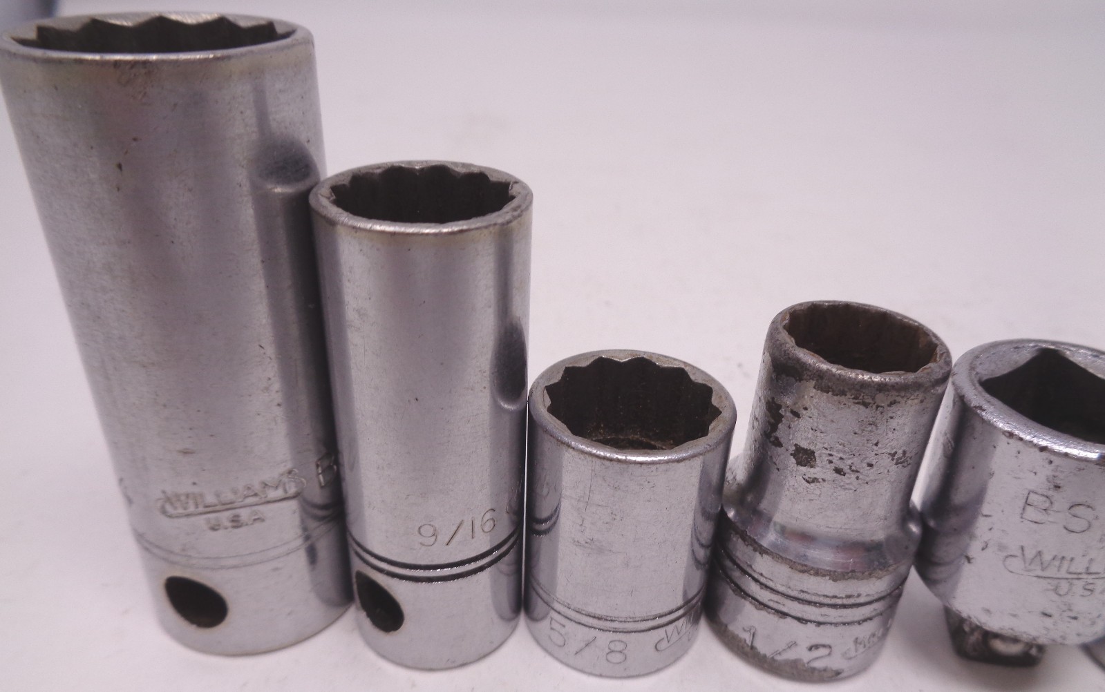 Lot of 5 Williams USA 6 & 12 point sockets, BS-131 3/8”-1/2” adapter
