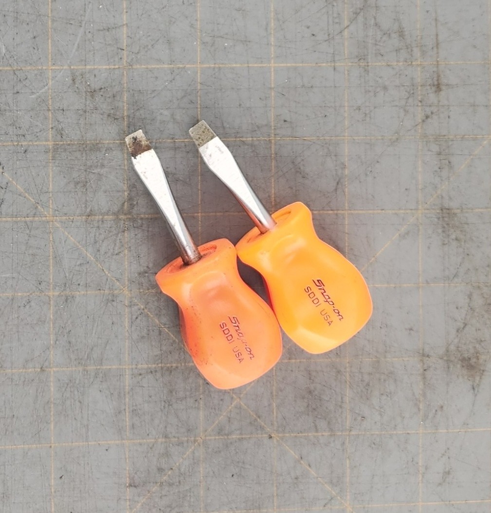 Snap On Tools Stubby Screwdriver Set PAIR of SDD1 ORANGE Hard Handle VINTAGE