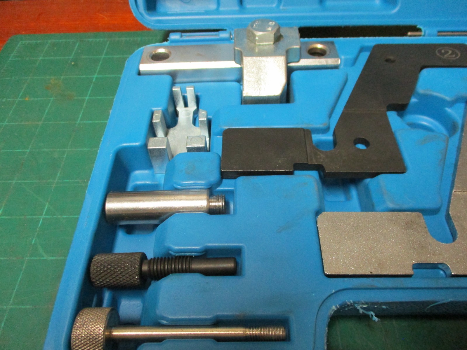AUTOMOTIVE TOOLS * YUESSTLOO * ENGINE CAMSHAFT LOCKING TOOL KIT