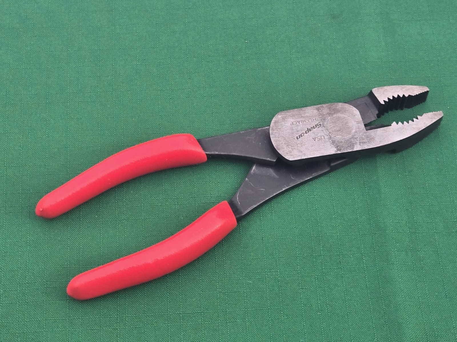 Snap-on Tools USA HL138ACP RED 8″ Comfort Grip High-Leverage Combination Pliers