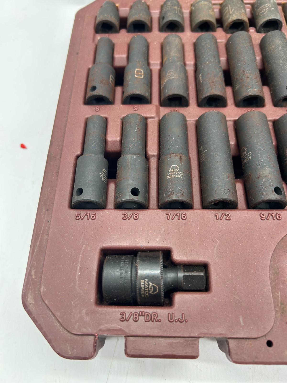 Matco Tools SBP426V 3/8″ Drive 42-Piece SAE & Metric 6pt Impact Socket Set