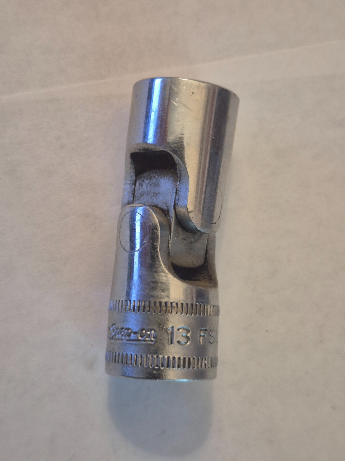 Snap-On FSUM13, 3/8″ Drive 6-Point 13MM Universal Shallow Chrome Socket USA