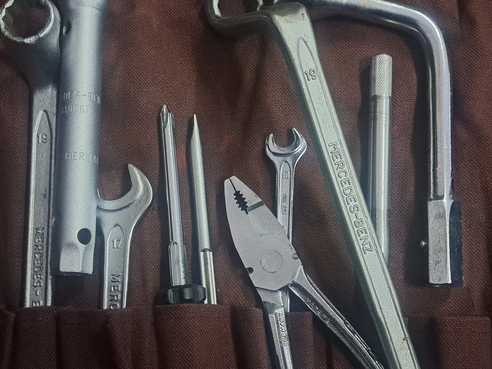 Mercedes Benz Vintage Factory Tool Kit W107 W113 W114 W115 W116 W123