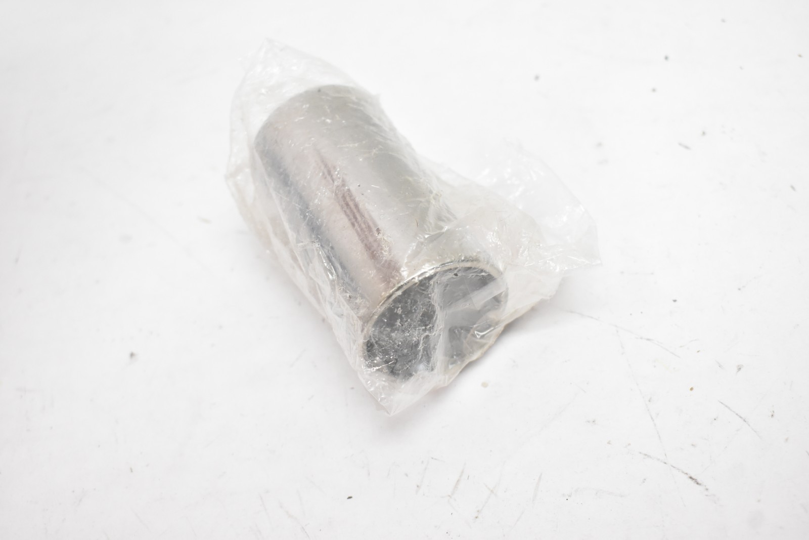 Westward Socket SAE Standard 1/2″ Drive x 1-1/4″ Socket 6 Point Deep Chrome