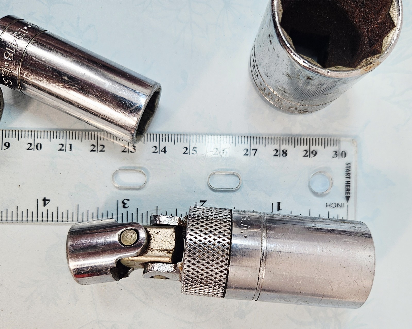 Mixed Lot Of 4 Vintage S-K Sockets Made In USA- 1- 1/2″ and 3 – 3/8″ Drives