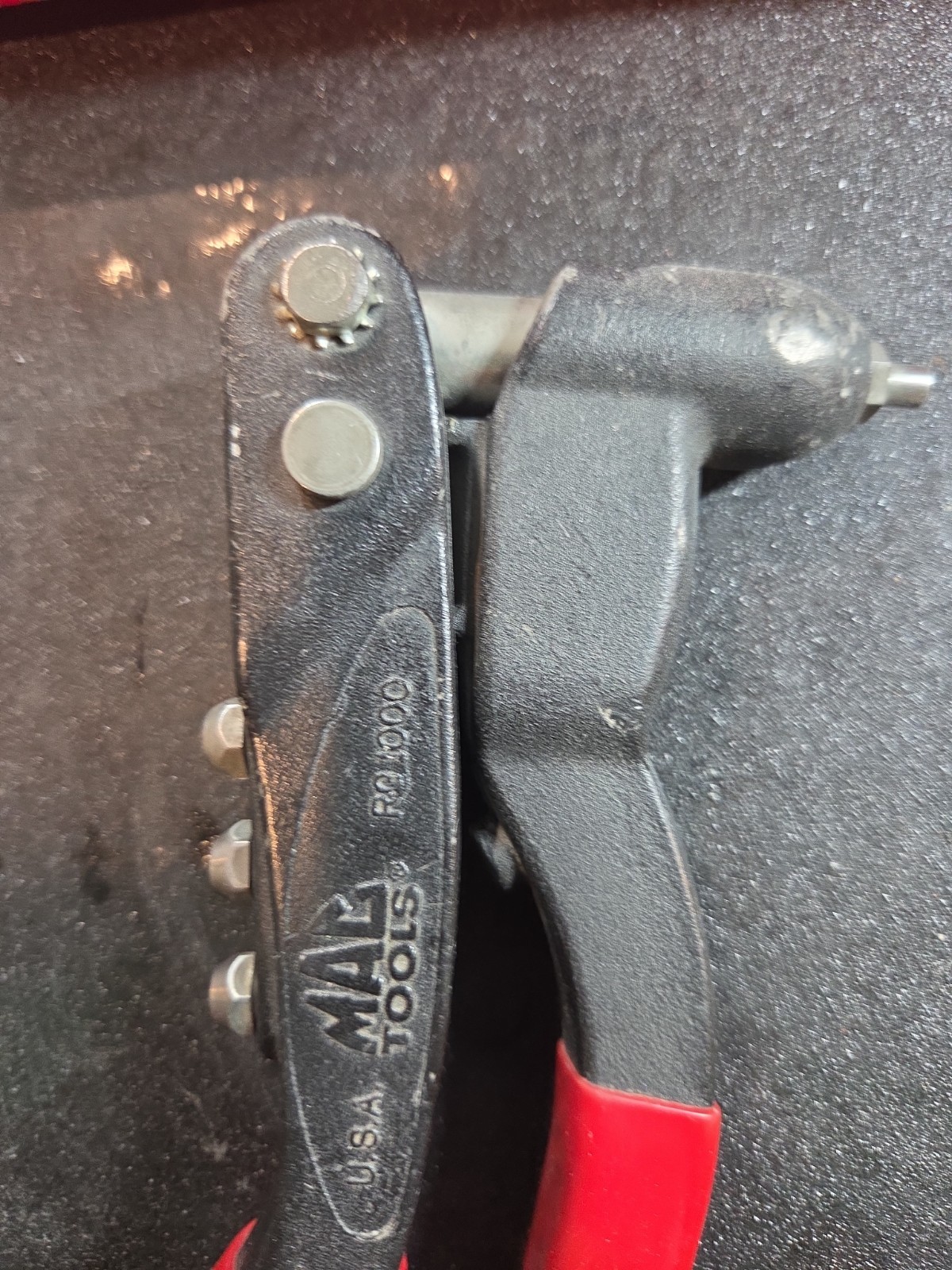 Mac Tools Heavy Duty Riveting Tool Kit Model RG1000K