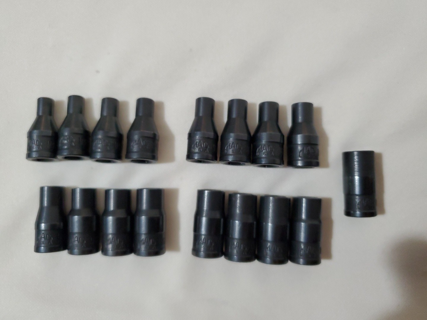 Mac Tools 13 Piece 1/4″ Drive Twist Socket Set Metric 4.0mm-8mm, (0.25″ grads)
