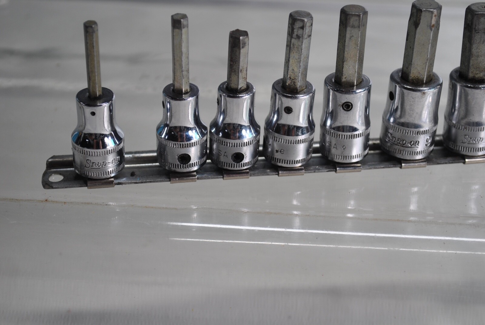 Snap On 4mm thru 10mm 3/8″ Drive Metric Seven (7) Piece Hex Bit Socket Set – USA