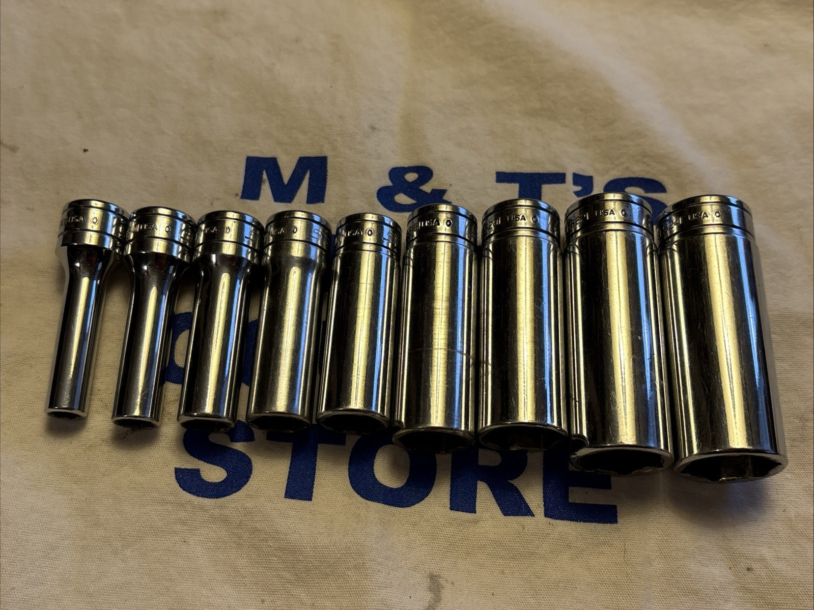Snap-on Tools USA 3/8″ Drive 6pt 9pc SAE Deep Chrome Socket Set 211SFSY