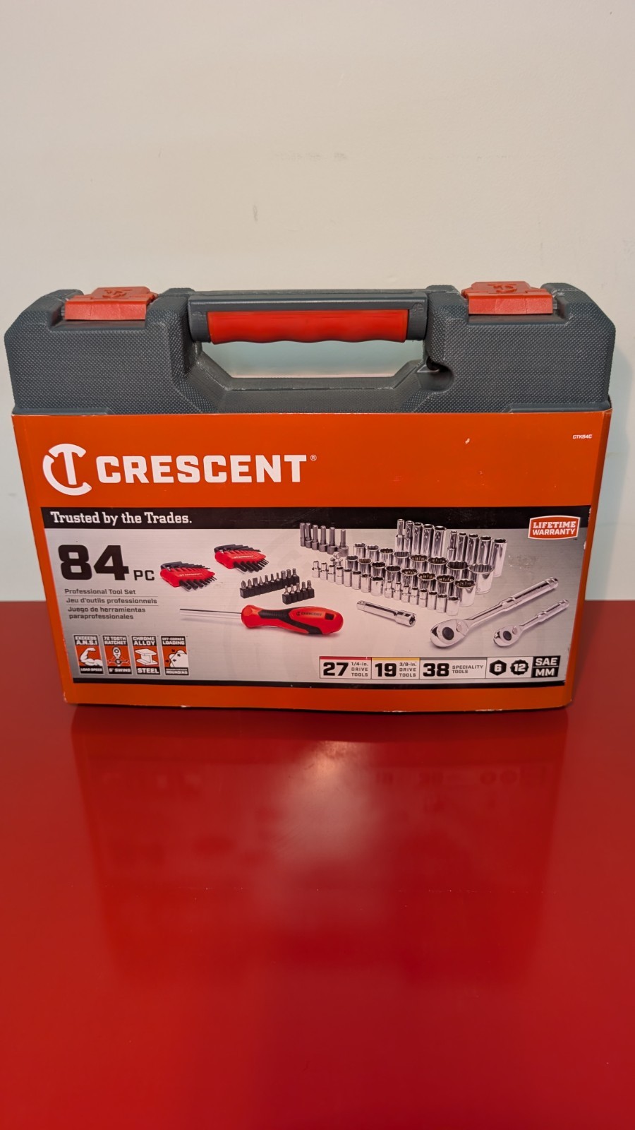 Crescent 1/4 and 3/8 in. drive SAE/Metric 6 and 12 Point Socket Wrench Set 84 pc