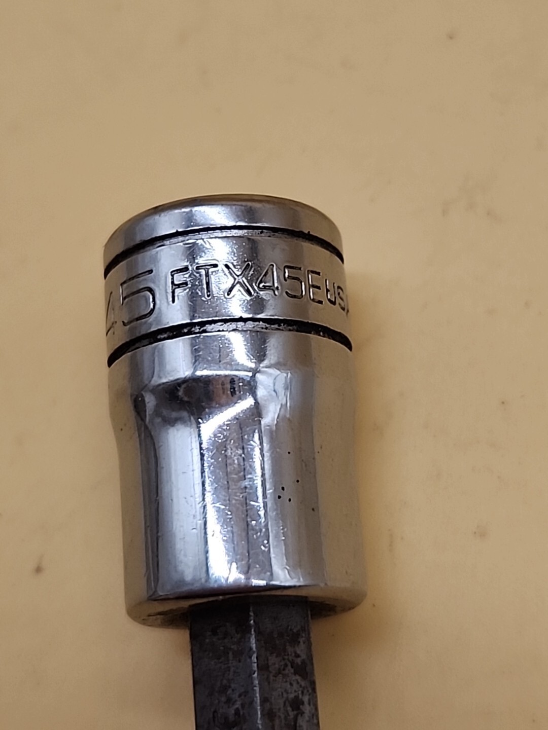 Snap-On Tools 3/8″ Drive T45 Std Torx Bit Chrome Socket FTX45E USA