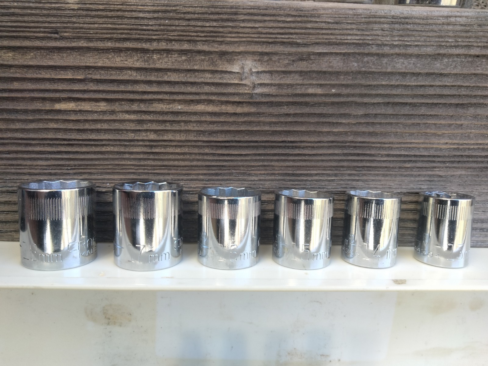 Vtg 1980’s Craftsman USA 16pc Metric 5-19mm Socket Set – 1/4″, 3/8″, 1/2″ Drives