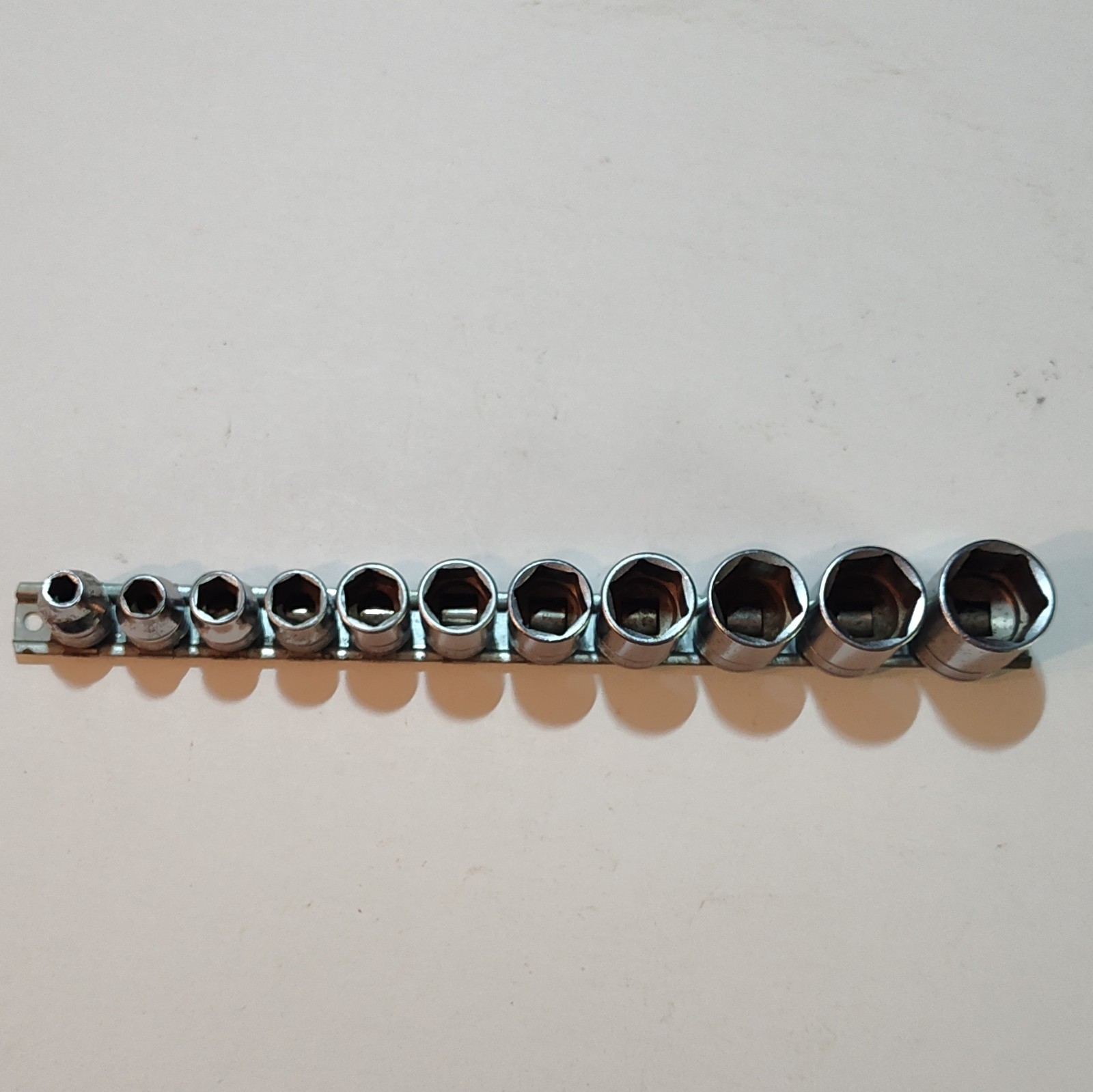 Snap-on Set Of 11 Shallow FS Sockets, 3/8 Drive 6 Point. 1/4″ To 7/8″