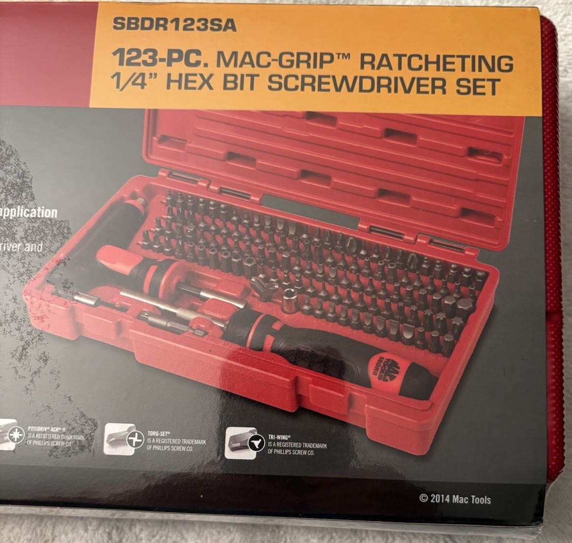 Mac Tools 123 Pc. 1/4” Mac Grip Ratcheting Hex Bit Screwdriver Set w/Case