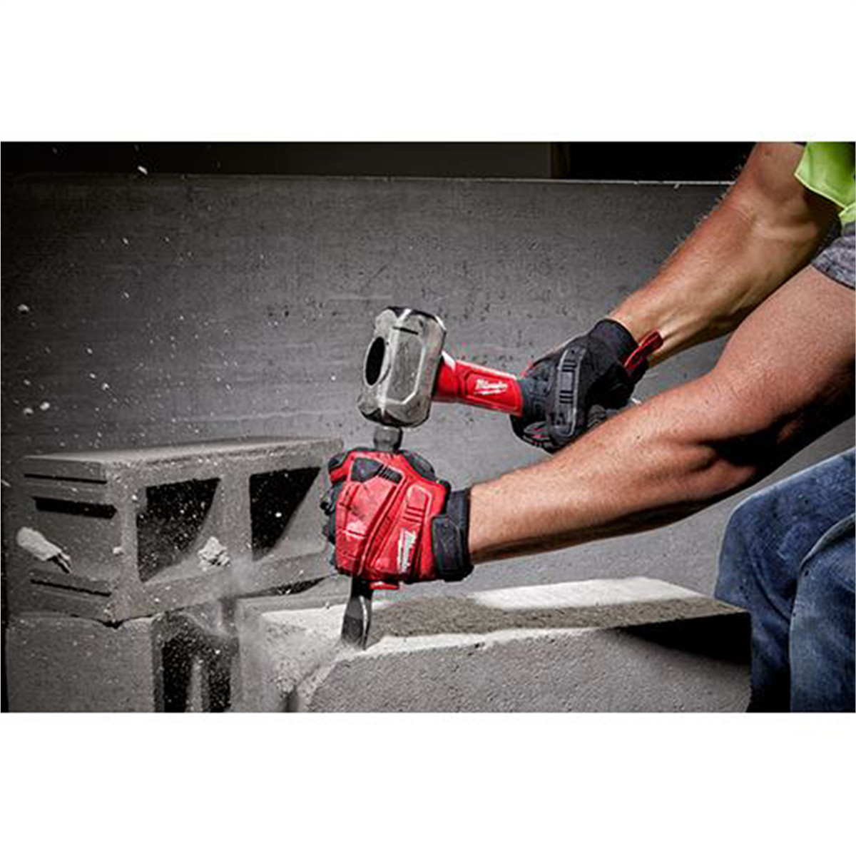 Milwaukee Tool 3lb Fiberglass Drilling Hammer
