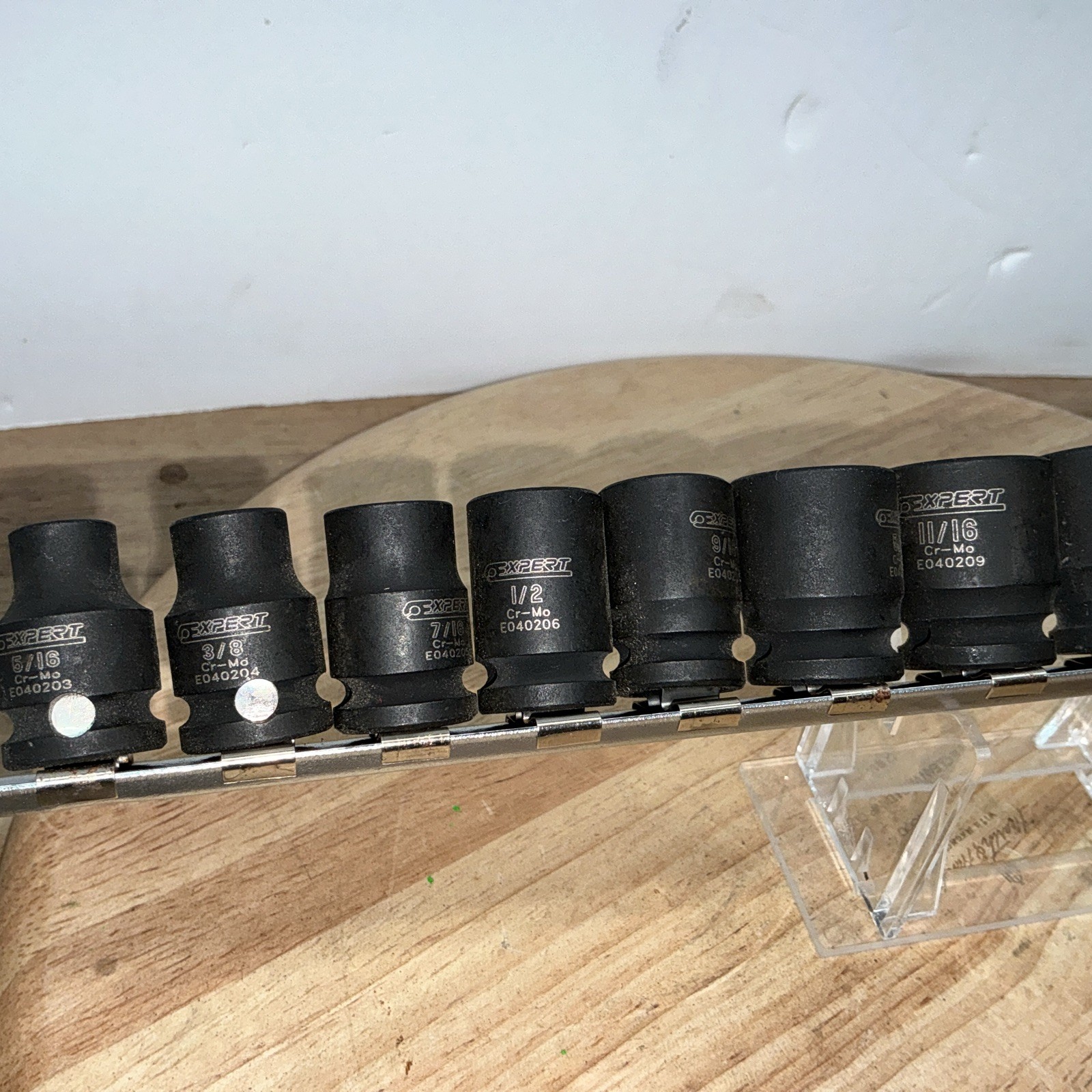 Expert 3/8”. Drive Shallow 12 Piece Socket Set. 6-point SAE(J)