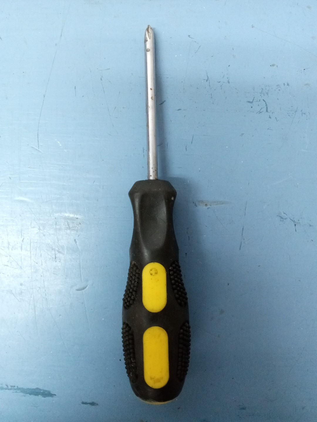 Unbranded Black & Yellow Handled Philips Screwdriver (LL)