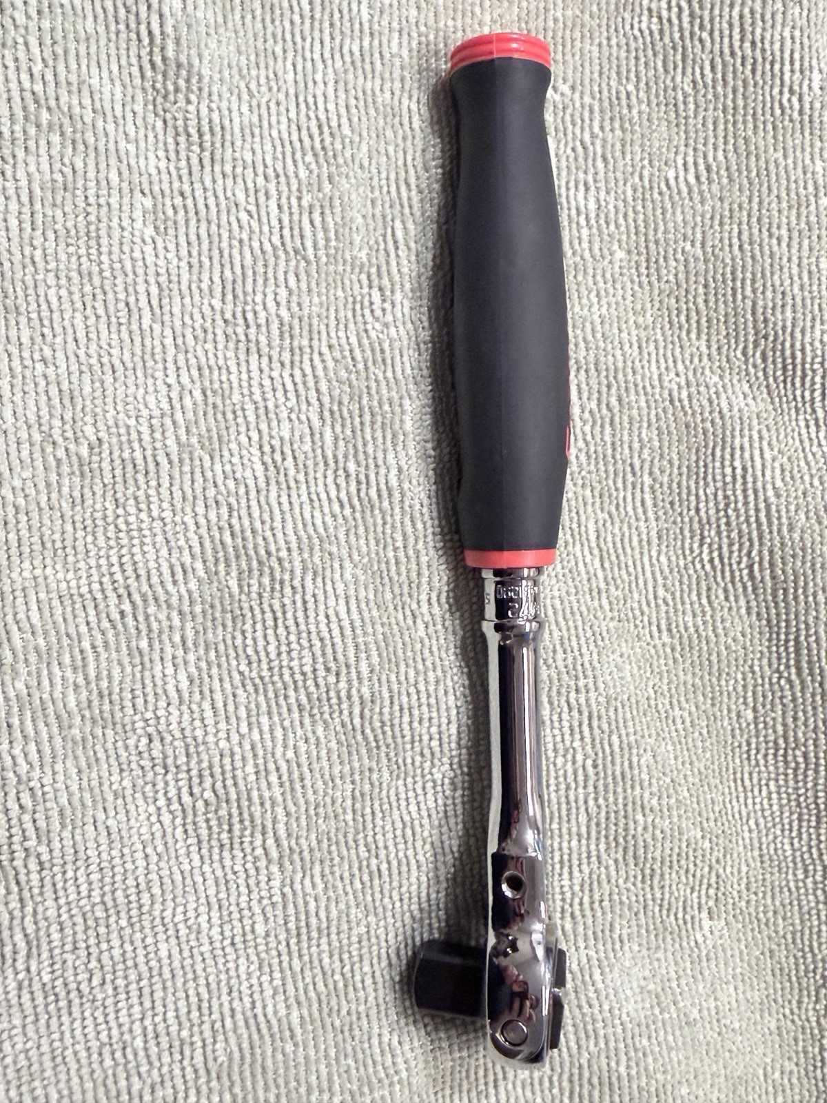 Genuine Snap-on 3/8” Drive Compact Round Head Soft Grip Swivel Ratchet FHCNF72