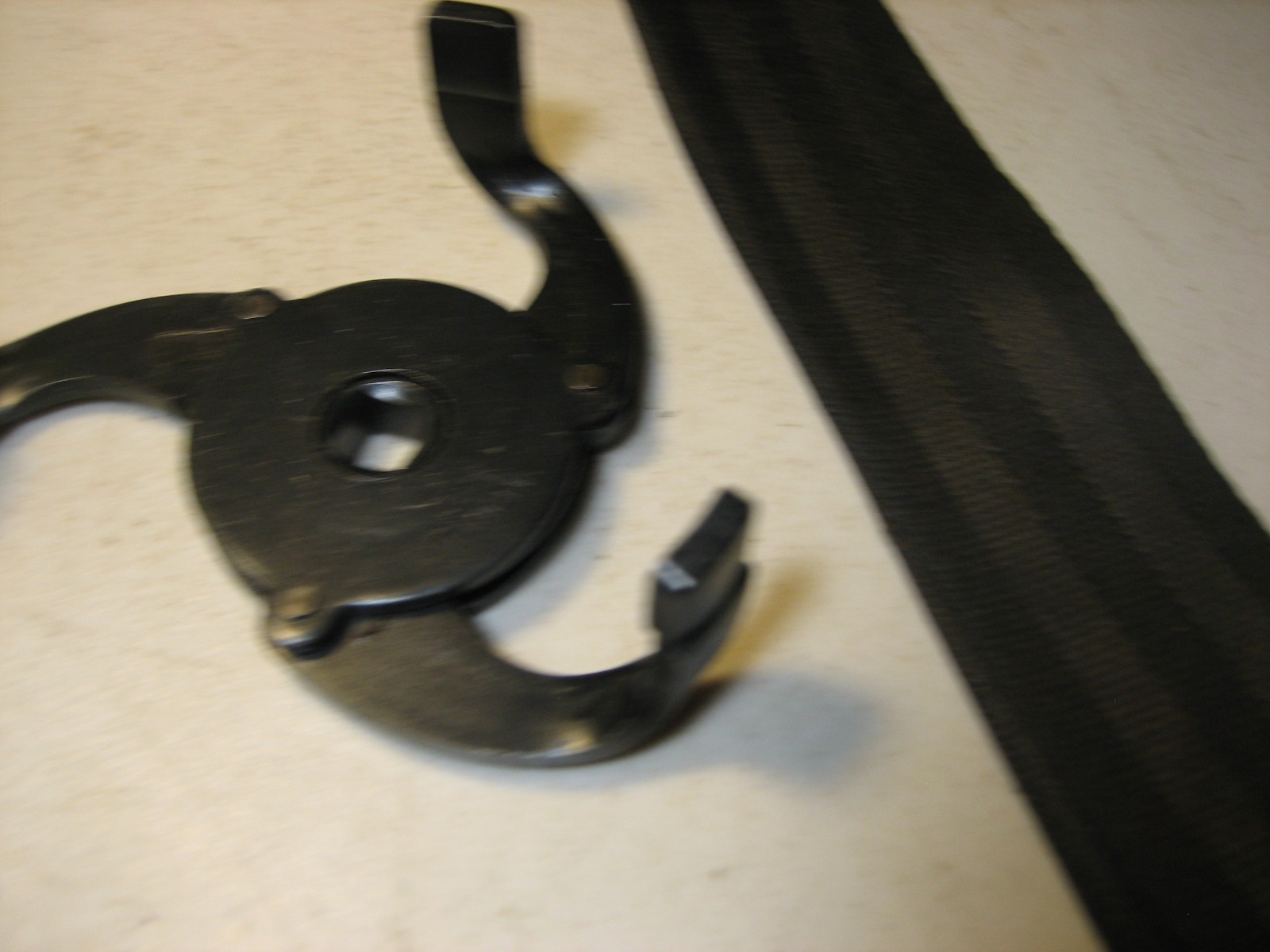 OIL FILTER WRENCHES (3 PIECES)