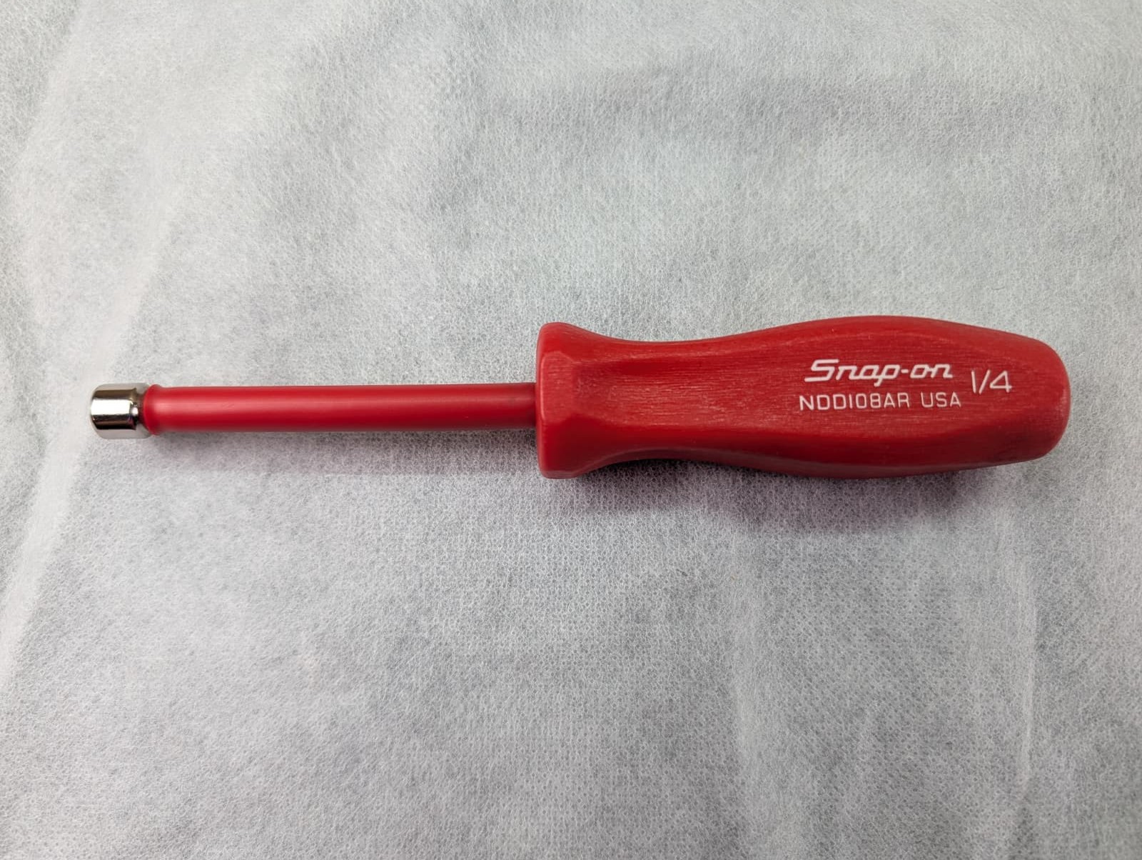 Snap-on NDD108AR 1/4″ SAE 6-Point Hard Handle Nut Driver – Brand New
