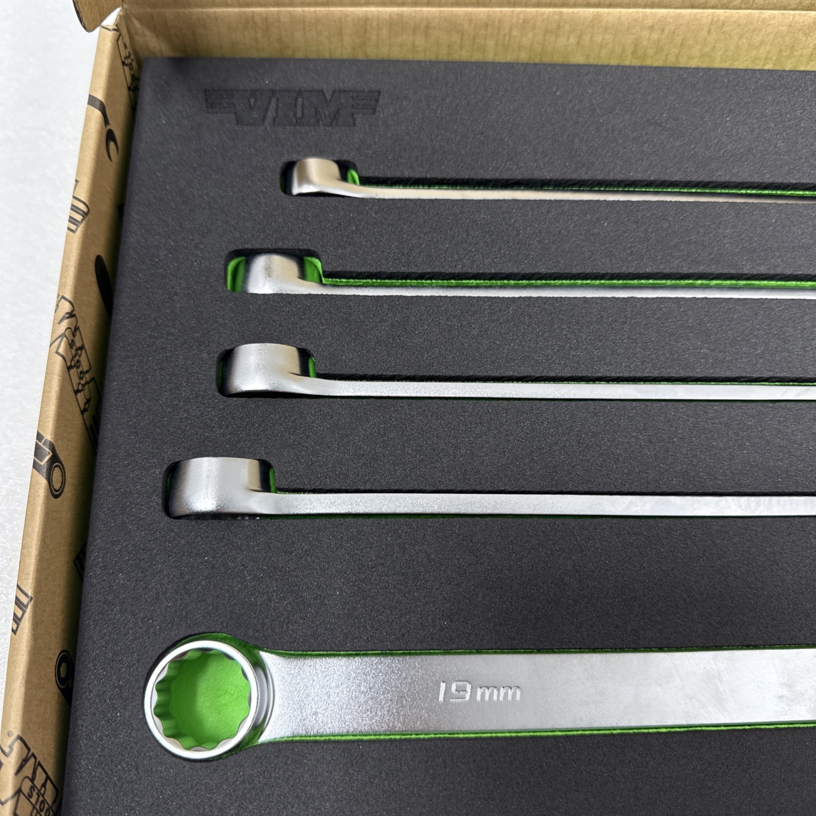 5 PC. DEEP SPLINE RATCHETING FLEX HEAD WRENCH SET (15-19 MM) BRAND NEW