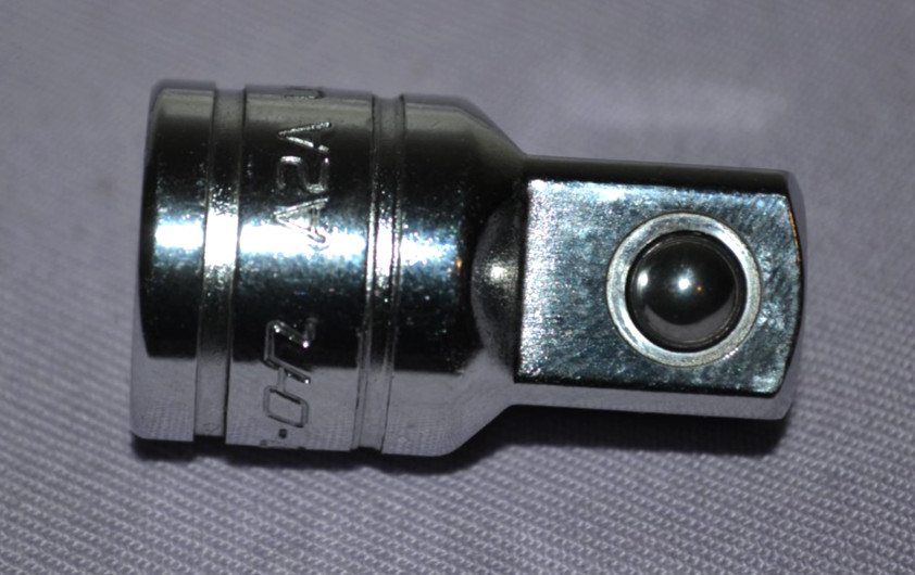 Genuine Snap-On A2A 3/8″ to 1/2″ Drive Chrome Socket Adapter USA — Excellent