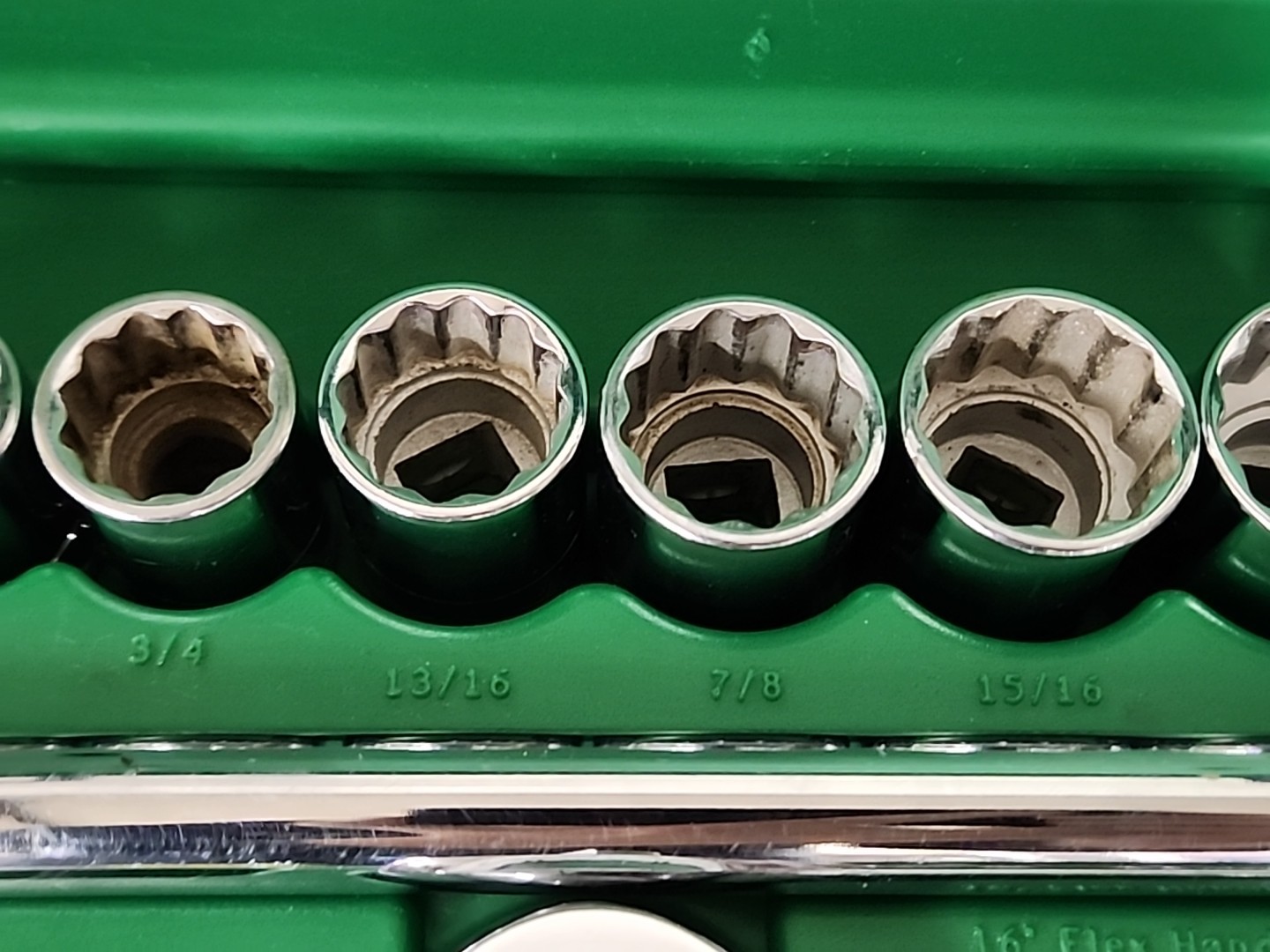 SK Tools 4116 17 Piece 1/2″ Drive Shallow Socket Set w/Ratchet S-K 7/16 to 1-1/4