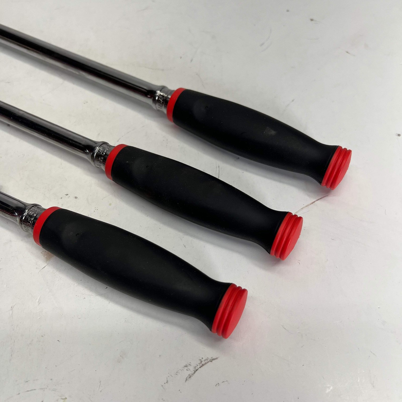 SNAP ON Soft Grip Flex Head Ratchet Set 4 Pc – 3/8″ Drive 204RT04FR (As-Is)