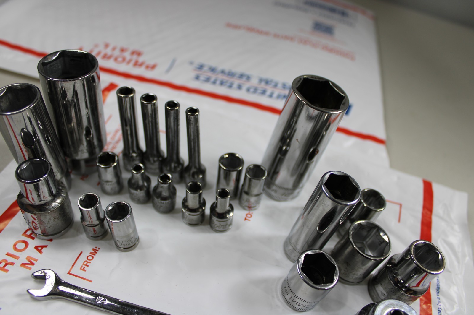 23pc LOT Blue Point Snap on Cornwell Socket Set incl 1 Wrench