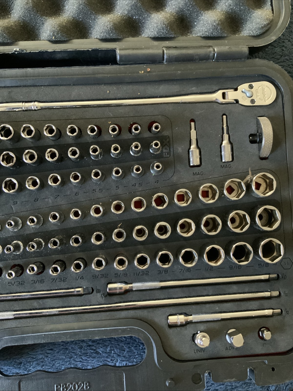 Snap On 1100tmpbfr, 100pc 1/4” Drive Sae General Service Set…good Shape….see Pic