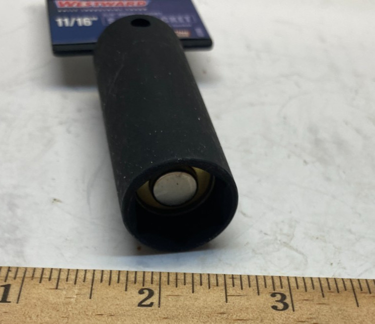 WESTWARD 11/16″ Magnetic Deep Impact Socket – 3/8″ Drive – 6 Point – Black Oxide