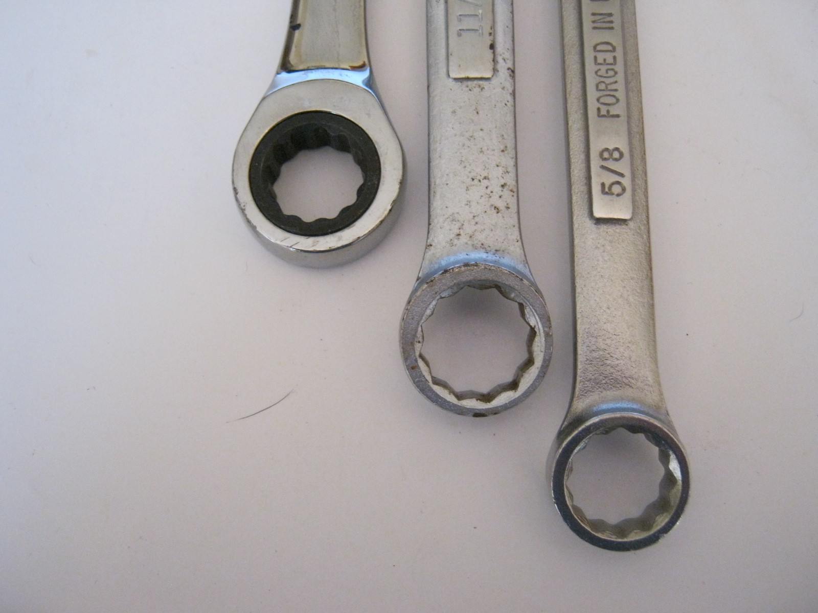Craftsman Ratcheting Combination Wrench 5/8 And A 11/16 And 5/8 Box Wrenches