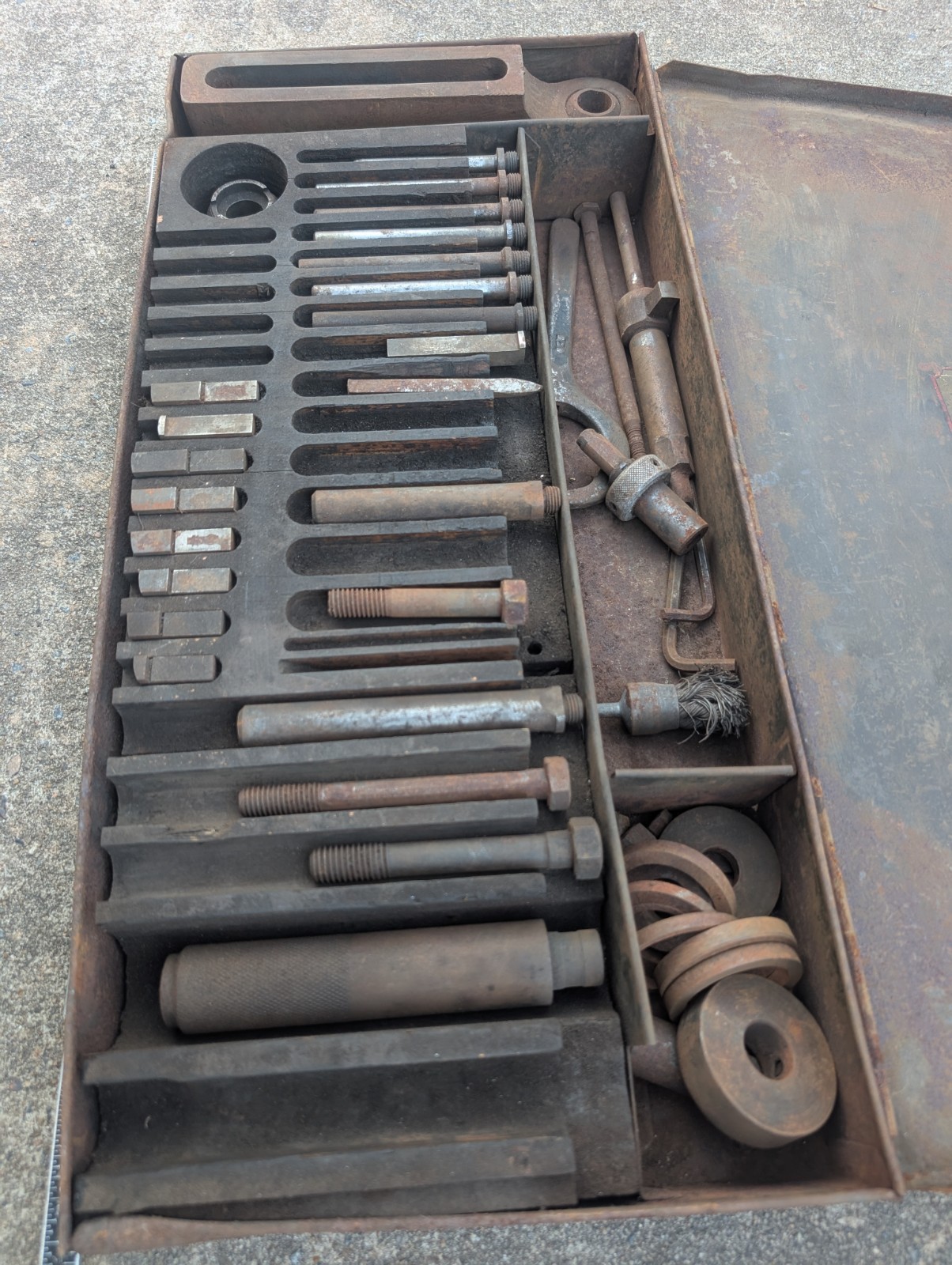 K.O Lee Valve seat cutter tooling Tool Kit In Original Metal Box Aberdeen, SD