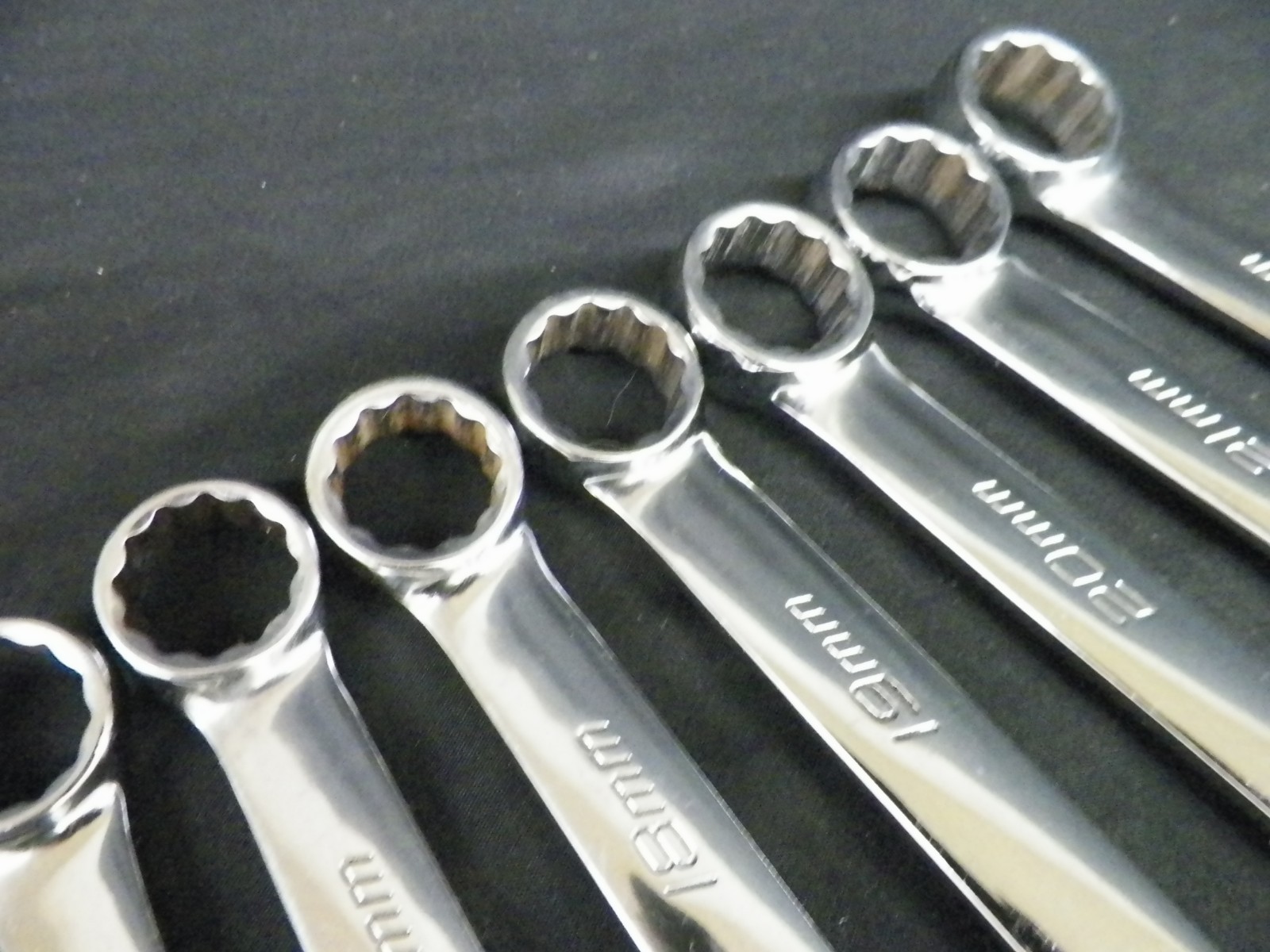 Snap On OEXM713 13pc 12 Point Metric Flank Drive Combination Wrench Set