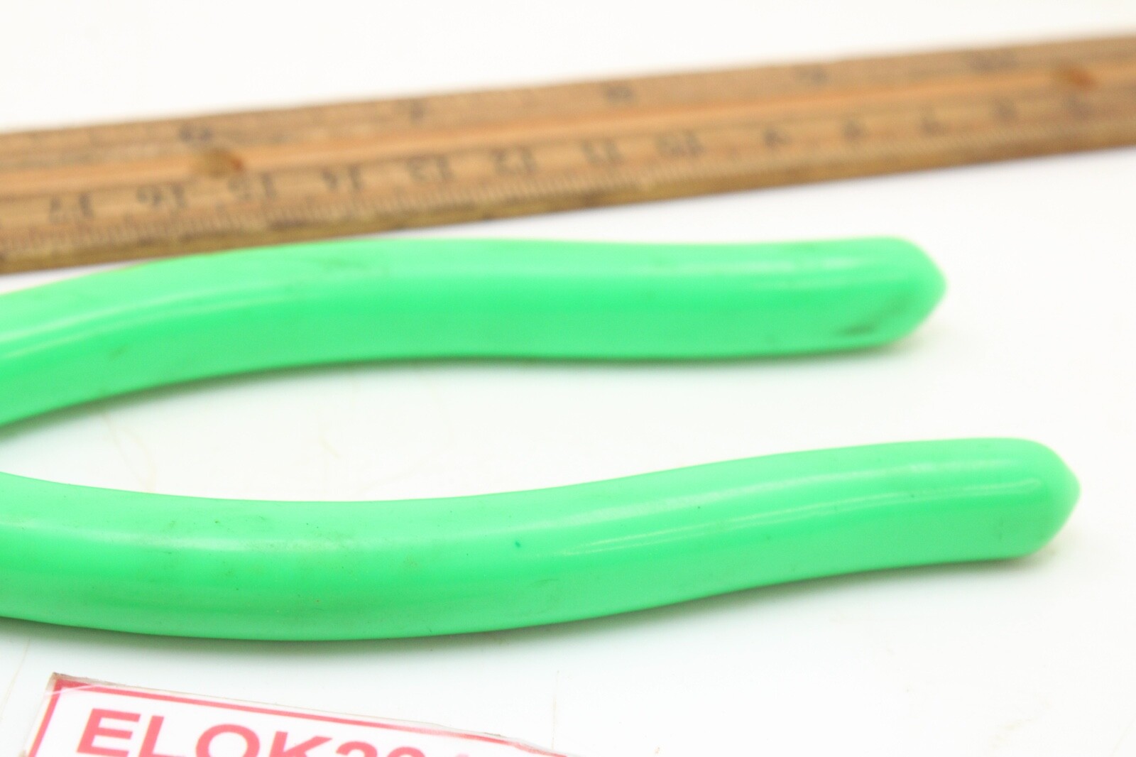 MAC Tools P301832G 7″ Green Rubber Handle Cutters Linesman Pliers USA