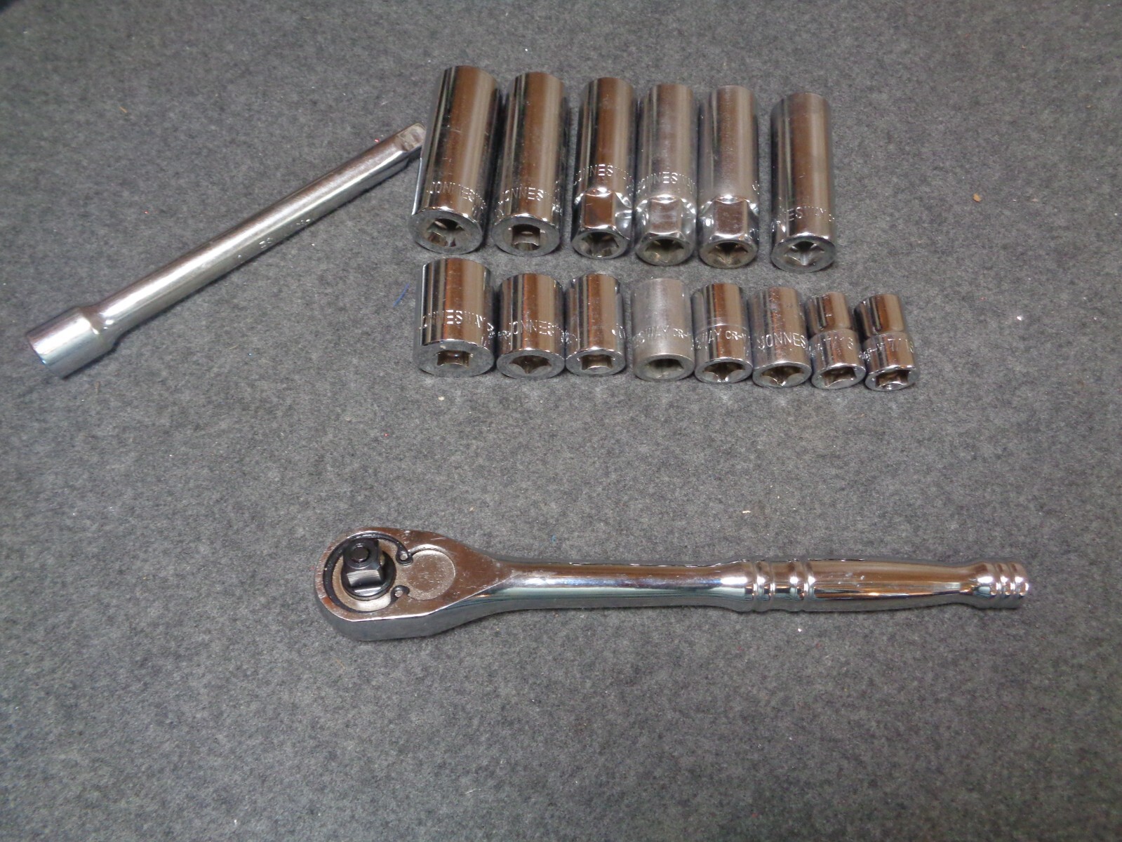 JONNESWAY 3/8″ Drive Socket Ratchet Wrench w/ 6″ Extension & Assorted Sockets