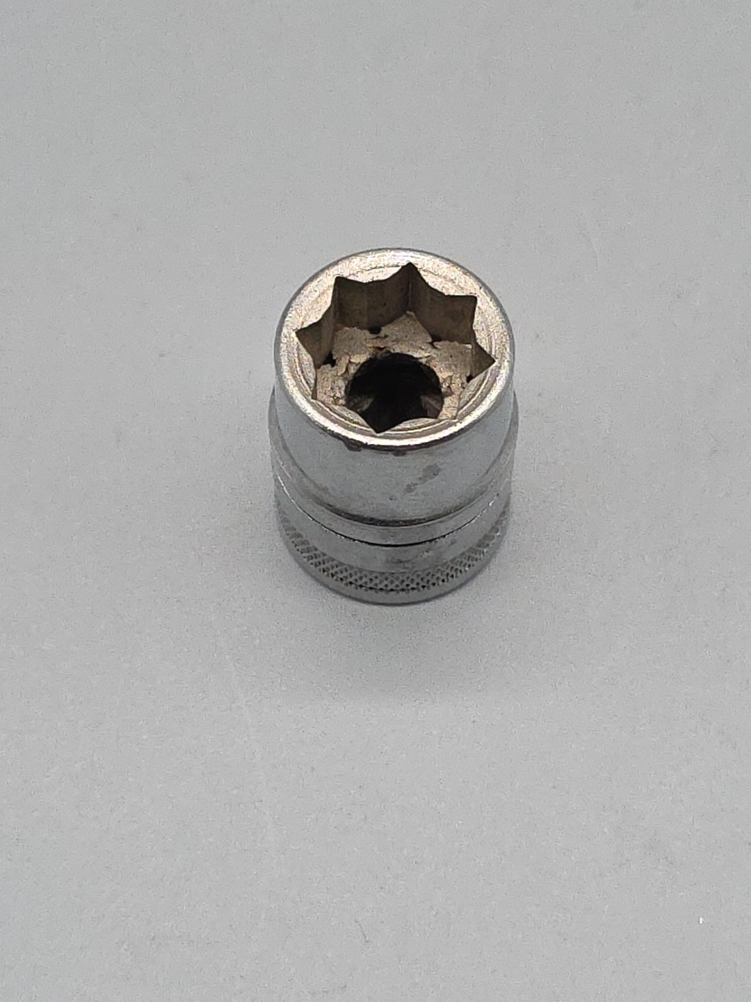 S-K Tools 40901 3/8” Knurled Socket 8-Point Double Square, 1/4″ Drive USA
